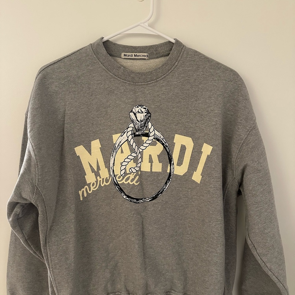 Mardi Mercredi Gray Graphic Tee
